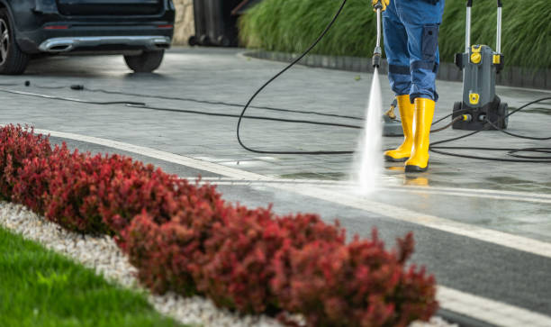 Post-Construction Pressure Washing in Lyndon, KS
